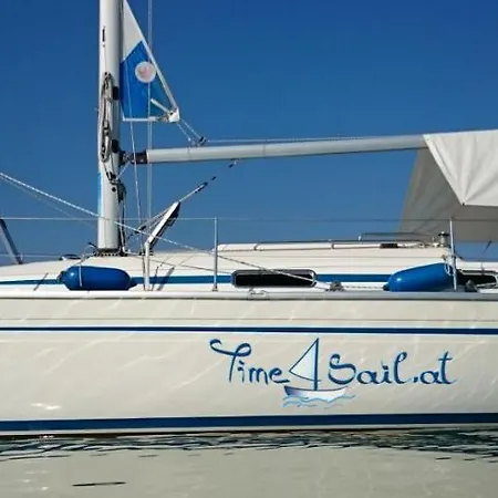 Πλωτό κατάλυμα Dock Σίοφοκ
