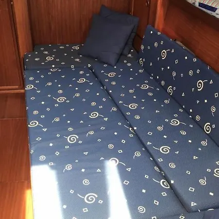 Πλωτό κατάλυμα Dock 3*