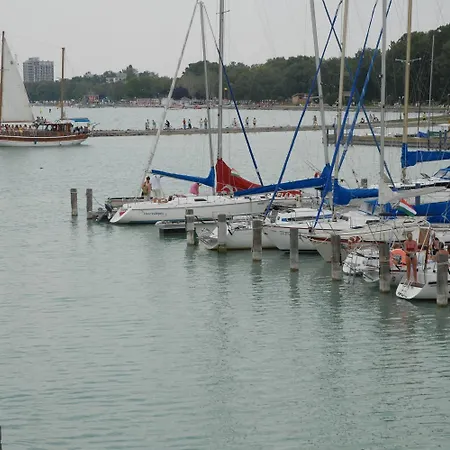 Dock