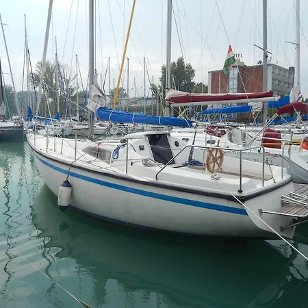 Dock 3*